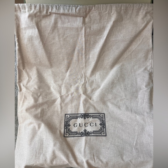 Authentic Gucci GG Supreme Tote Bag. - Picture 16 of 16